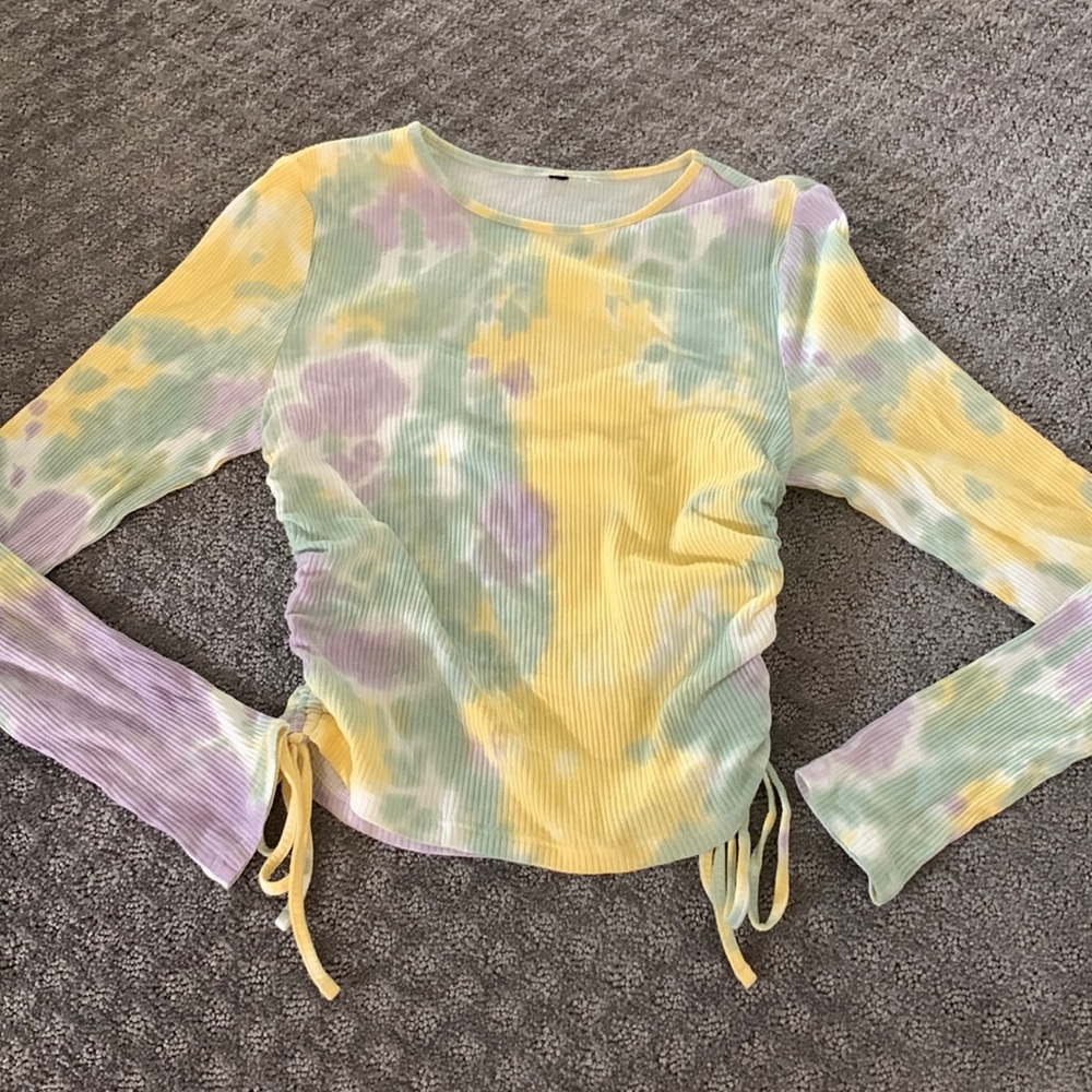 Tie-dye long sleeve